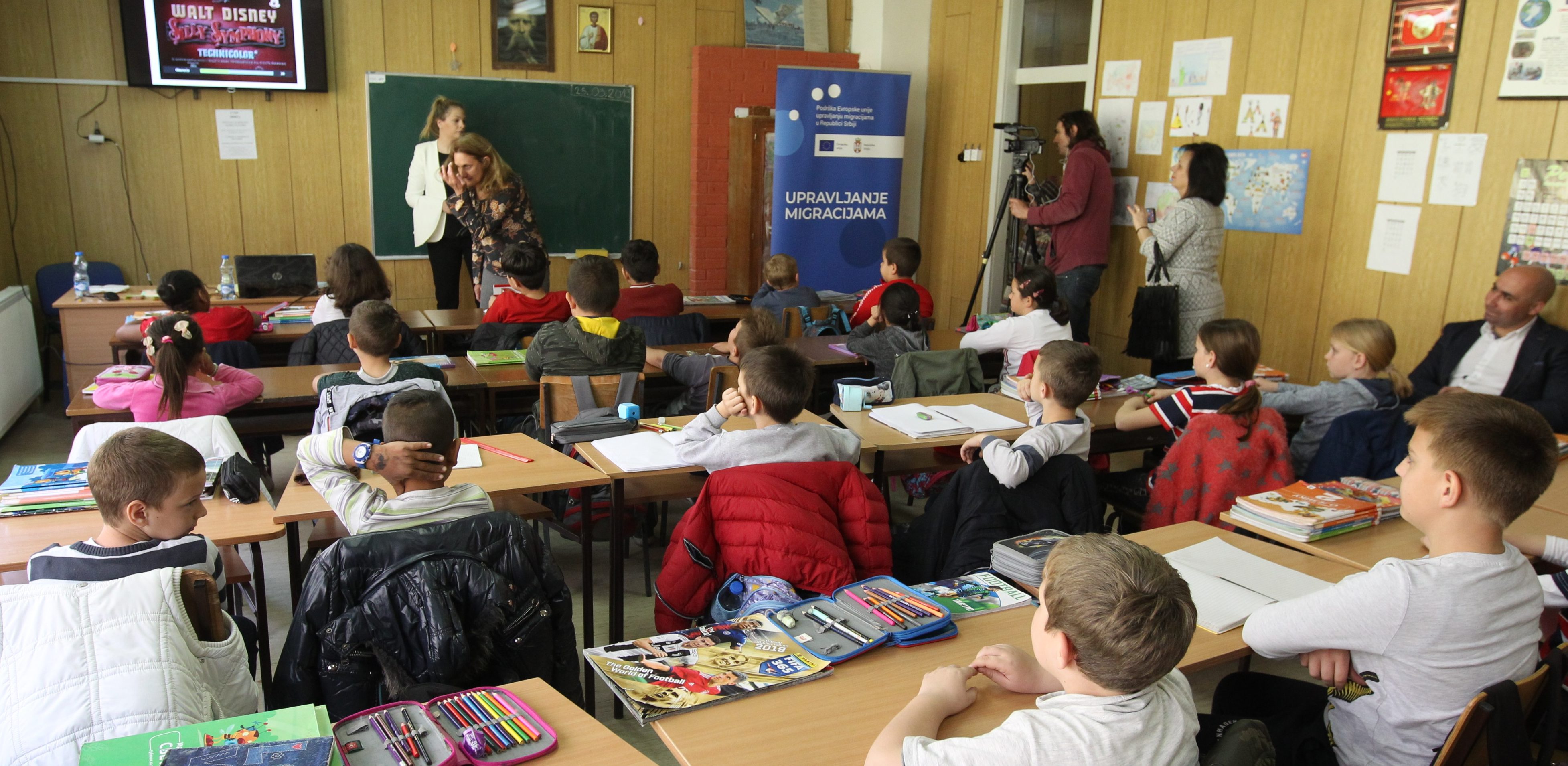 Deca migranti i učenici OŠ „Mile Dubljević“ u Bogovađi na zajedničkom multimedijalnom času